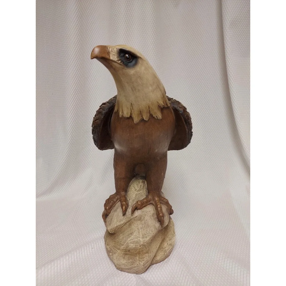 Resin Bald Eagle Statue Wood Appearance 16.5